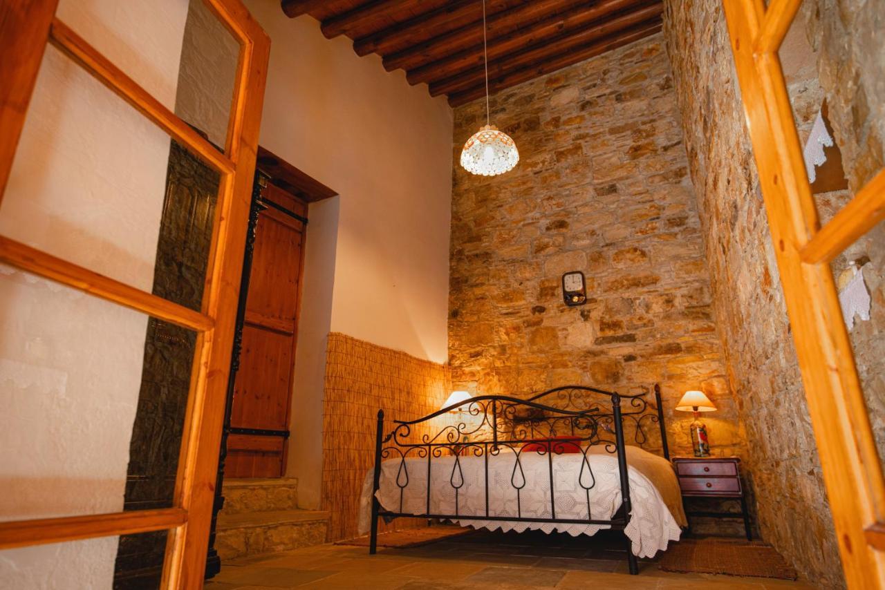 Constantias Stone Houses โลฟู ภายนอก รูปภาพ