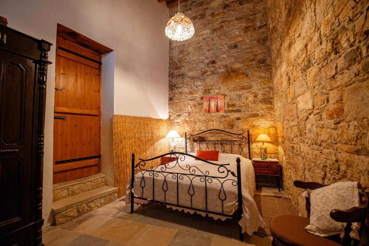 Constantias Stone Houses โลฟู ภายนอก รูปภาพ