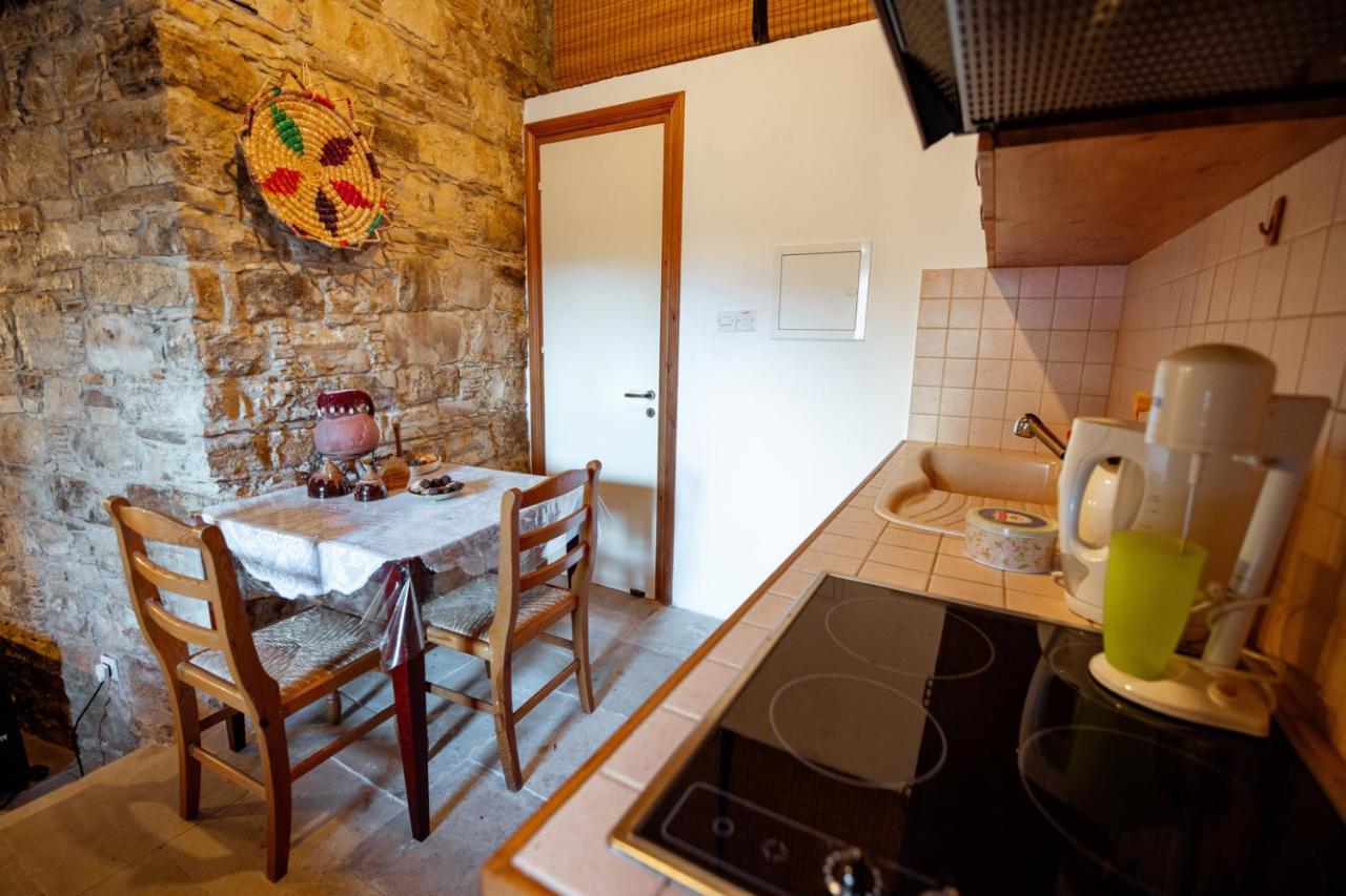 Constantias Stone Houses โลฟู ภายนอก รูปภาพ