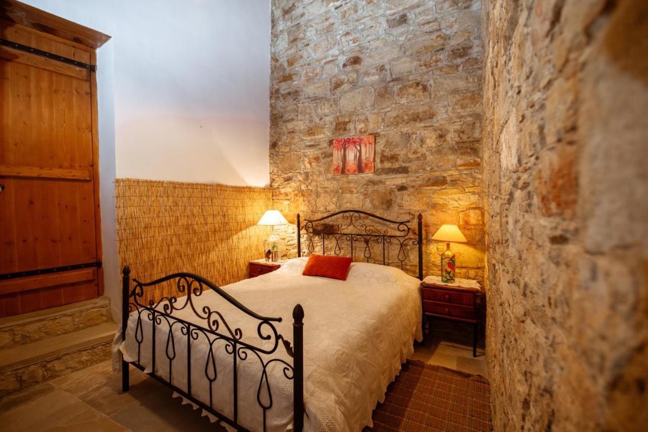 Constantias Stone Houses โลฟู ภายนอก รูปภาพ