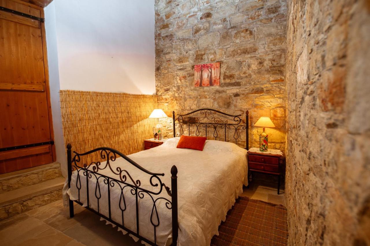 Constantias Stone Houses โลฟู ภายนอก รูปภาพ